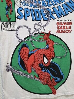 Marvel Licensed Spider-man Medium T, White With Comic Cover Art Print